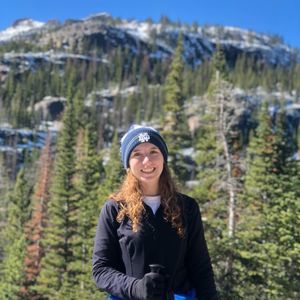 Meet your Posher, Abby